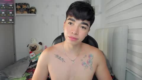 Mr. Santiago online show from April 3, 2:24 pm