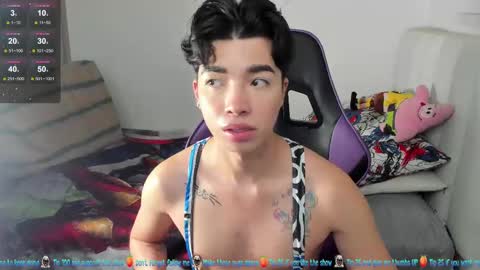 Snapshot of santy7u7 chatting on March 1, 1:40 pm Mr. Santiago online show from March 1, 1:40 pm
