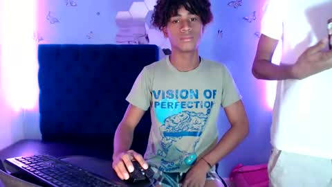 santiago online show from January 2, 1:30 pm