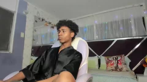 santy online show from March 17, 12:10 pm