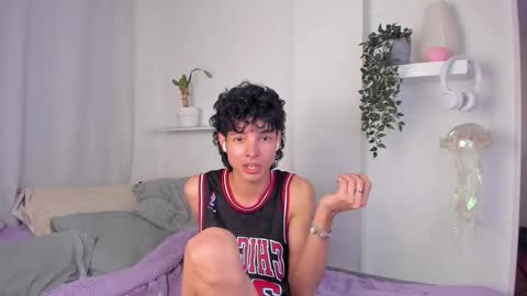 kitty online show from February 3, 1:02 am