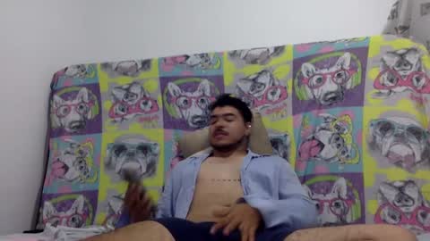 santy_sexymen online show from October 2, 4:11 am