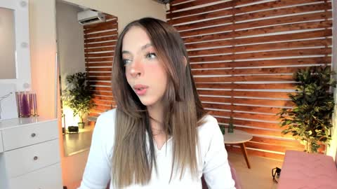 Snapshot of sapphire_venus chatting on January 16, 10:02 pm Valerin online show from January 16, 10:02 pm