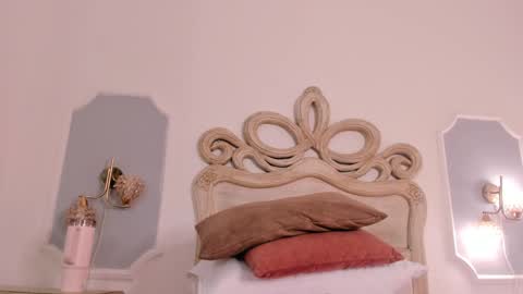 Snapshot of sara__williams chatting on September 16, 3:53 am Sara online show from September 16, 3:53 am