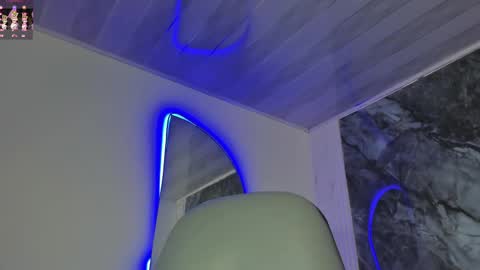 Snapshot of sara_allenx chatting on March 3, 1:34 pm sara allenx online show from March 3, 1:34 pm