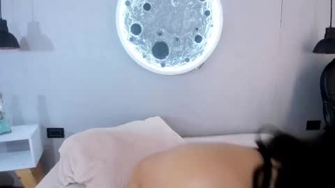 sara_connde online show from October 19, 2:00 pm