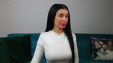 Im Sara I am happy to be here  online show from October 4, 5:22 pm