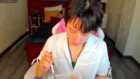 Sarah online show from October 9, 2:17 am