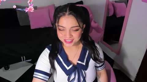 sara gonzalez online show from January 13, 10:50 pm