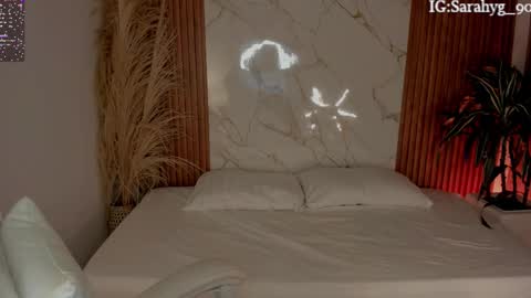 S A R A online show from February 13, 1:31 am