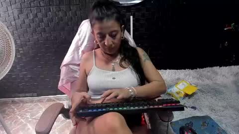 no limits sarah online show from November 18, 3:37 pm