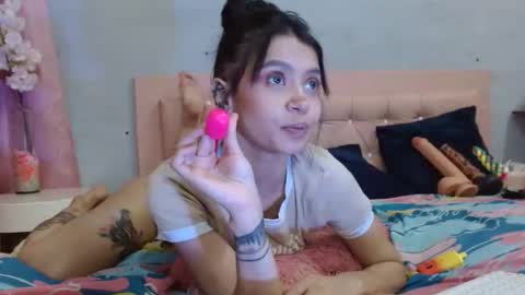 sara_jhons22 online show from February 3, 12:18 am