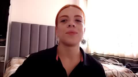 sara_johnson__ online show from June 17, 2:22 pm
