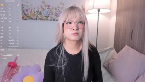 Sara  new account  give me thomb up  Follow me   help me reach 15k followers again   online show from October 20, 12:37 am