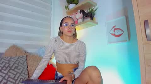   online show from March 27, 12:06 pm