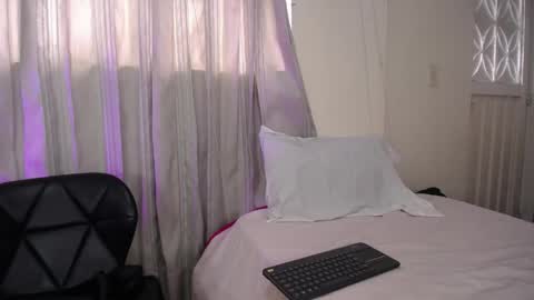 sara online show from May 20, 3:29 pm