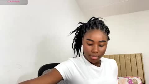 Sara online show from September 13, 6:10 pm