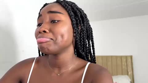 Sara online show from October 3, 11:57 pm