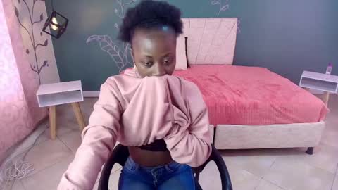 Snapshot of sara_naugty chatting on February 13, 12:32 pm S A R A online show from February 13, 12:32 pm