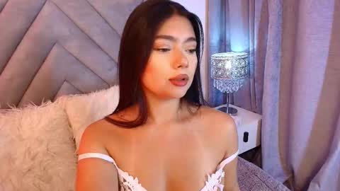sara_owens7 online show from March 13, 2:26 am