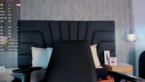 Snapshot of sara_stone17 chatting on February 5, 2:26 pm - online show from February 5, 2:26 pm