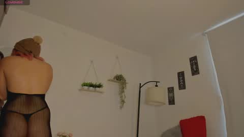 sara_sweett9 online show from October 20, 8:14 pm