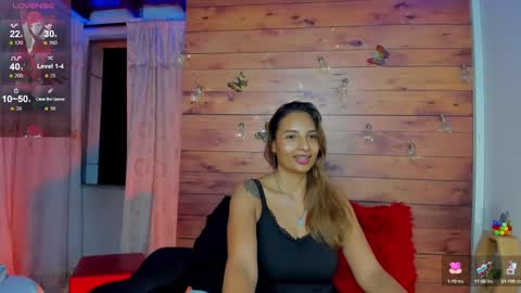 Snapshot of sara_thompson01 chatting on September 19, 7:01 am SARA online show from September 19, 7:01 am
