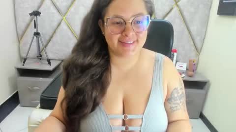 sara_thonson_ online show from May 13, 4:11 am