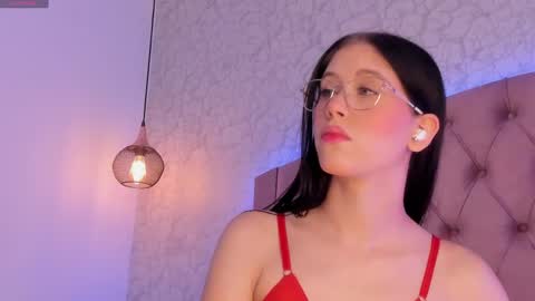 Sara  online show from May 16, 6:28 pm