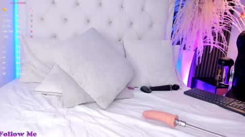 Snapshot of saraa_romero chatting on September 11, 2:35 am sara online show from September 11, 2:35 am
