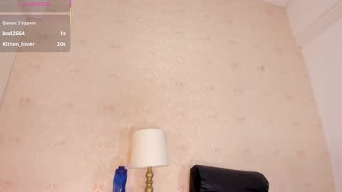 saraacollinss online show from March 9, 8:24 pm