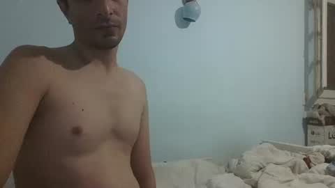 Snapshot of saraclit chatting on January 18, 3:31 am pass kika online show from January 18, 3:31 am