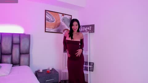 Snapshot of saracorraless chatting on February 22, 6:52 pm Sara Everyday From 1430 to 2130 Col Time online show from February 22, 6:52 pm