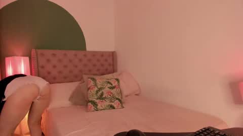 Sarada Parker online show from February 10, 4:04 pm