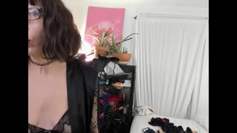 Sara Desire online show from February 21, 1:33 am