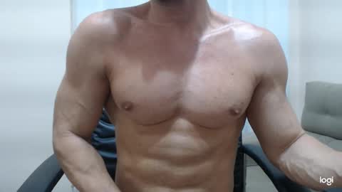 saradorj92 online show from December 8, 2:57 am