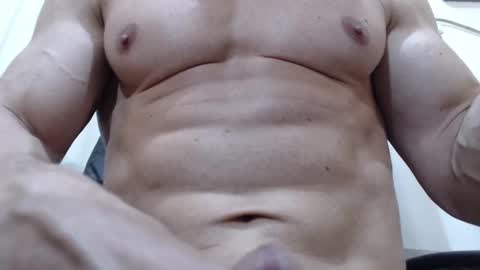 saradorj92 online show from October 17, 9:35 am