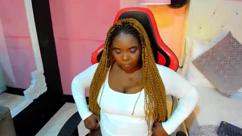 saradunss online show from November 1, 7:46 pm