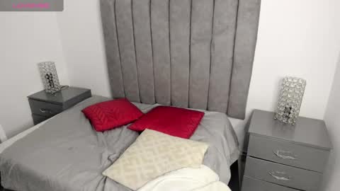 sarah__bigboobs online show from January 19, 11:43 pm