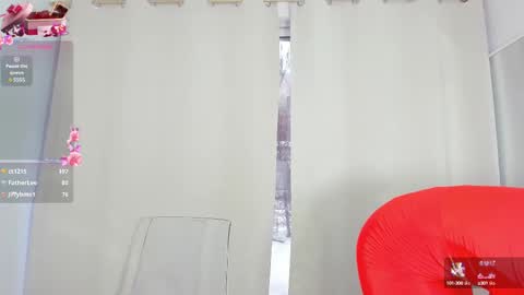 Snapshot of sarah_blake_ chatting on February 27, 3:05 pm Sara online show from February 27, 3:05 pm