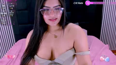 Snapshot of sarah_cream chatting on March 11, 12:22 am Sarah online show from March 11, 12:22 am