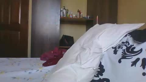 sarah_haggai online show from May 14, 1:20 pm