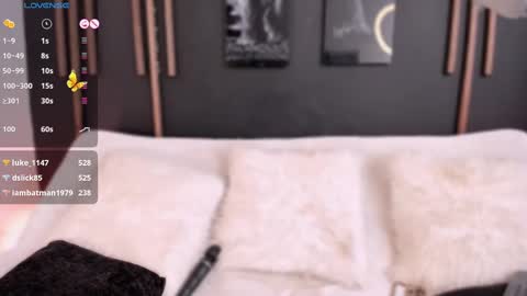     online show from February 10, 6:24 pm