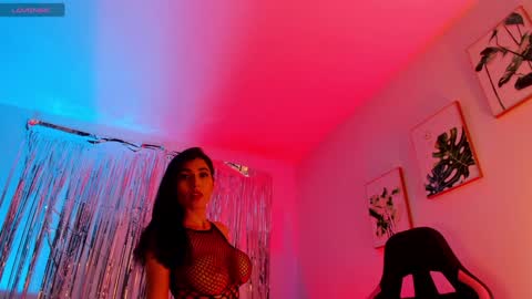 INSTAGRAM...sarah22 p online show from December 3, 2:53 am