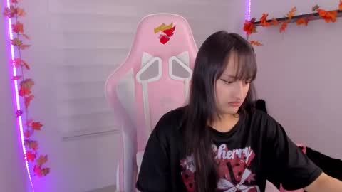 Sarah Ramirez online show from November 7, 3:31 am