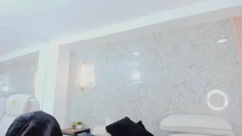 sarah online show from October 9, 12:43 pm