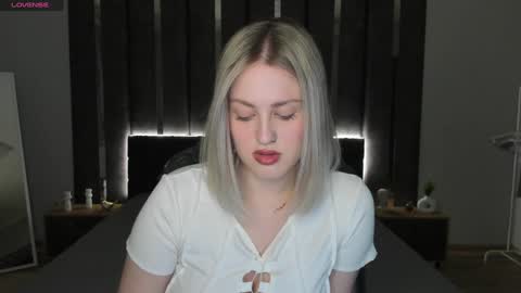 Sarah online show from February 5, 12:53 am