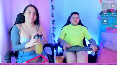 Sarah  Zack online show from December 15, 6:59 pm