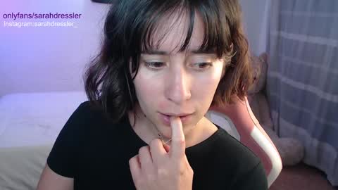 sarahdressler online show from December 8, 6:22 am