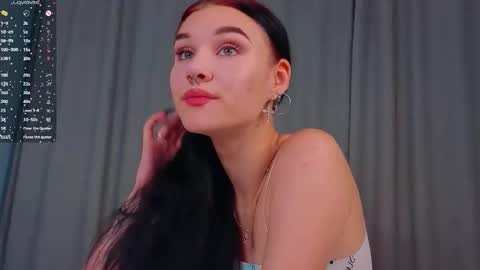 Sarah  online show from October 5, 10:17 pm